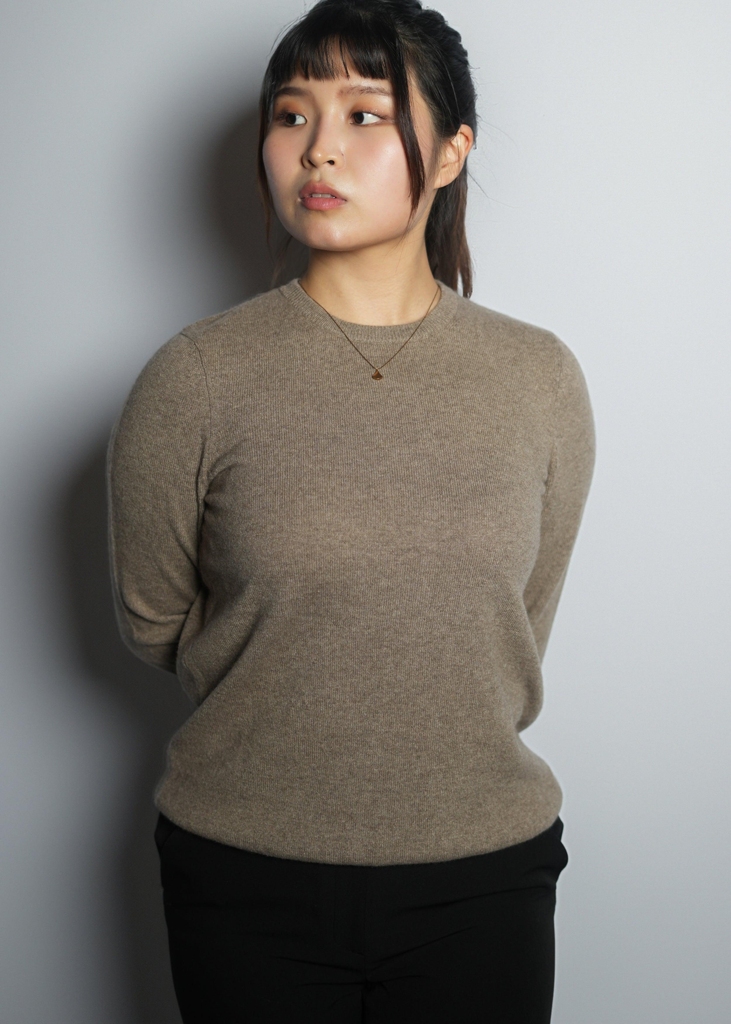 Classic Round Neck Cashmere Sweater - Kashme