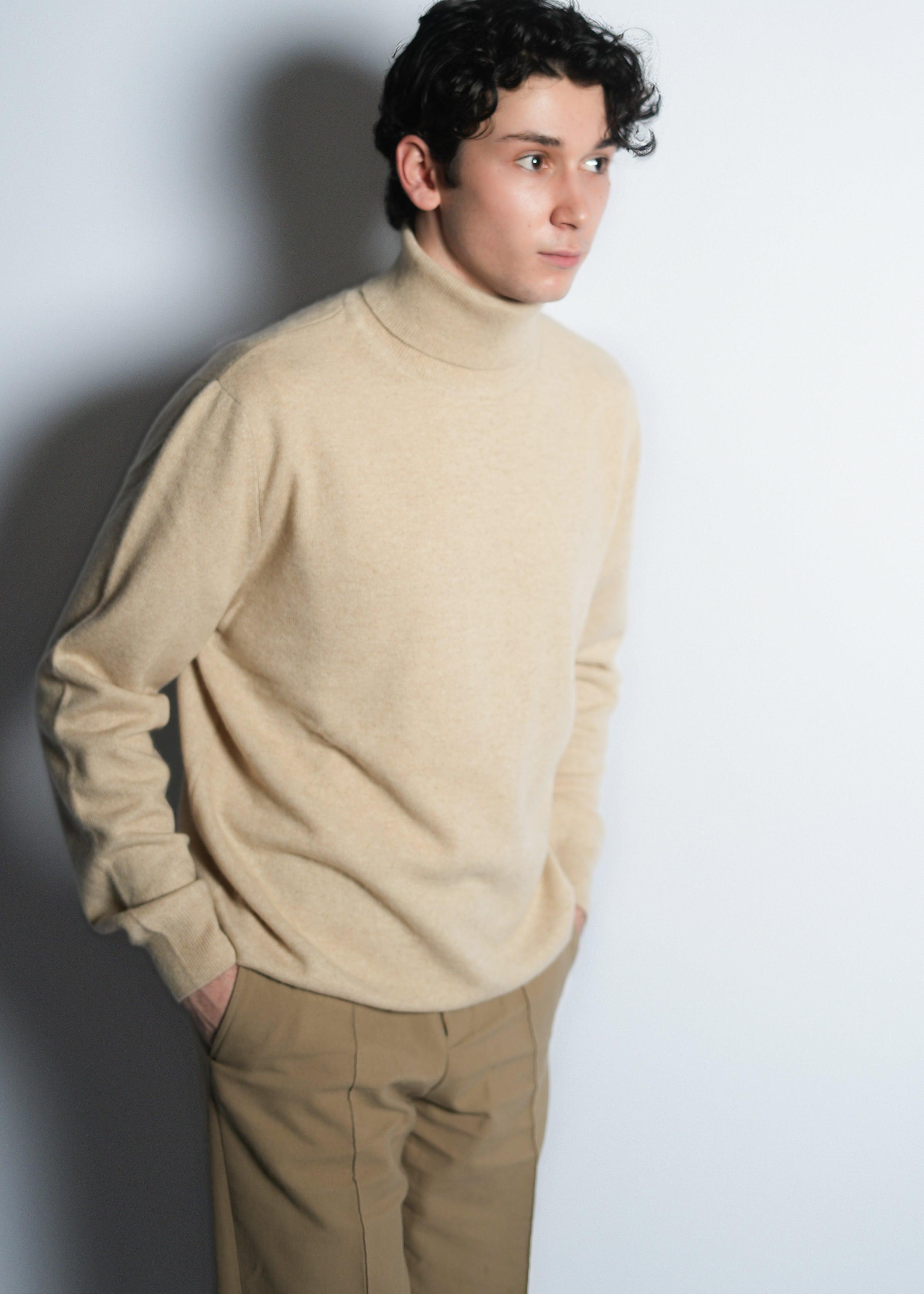 Classic Turtle Neck Cashmere Sweater - Kashme