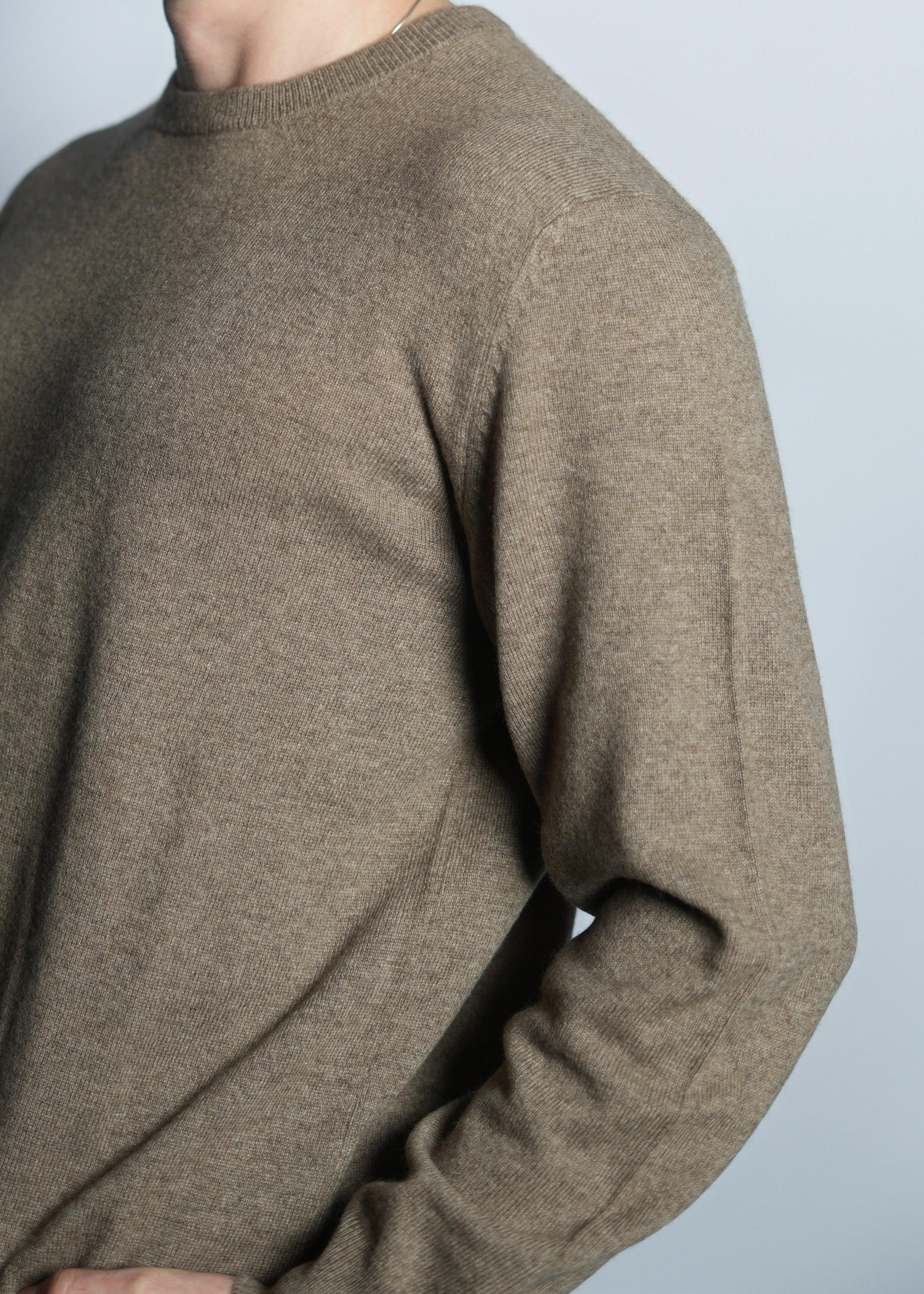 Classic Round Neck Cashmere Sweater - Kashme